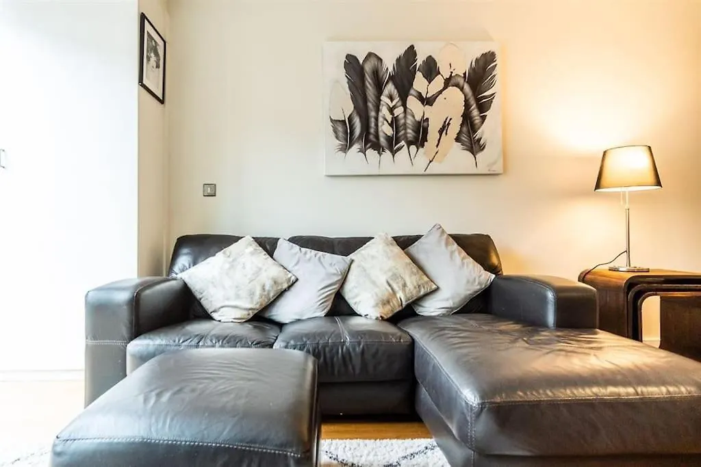 Grand Canal 2 Bedroom Flat Dublin Apartment