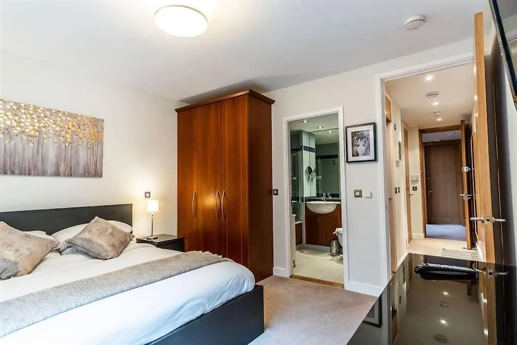 Grand Canal 2 Bedroom Flat Dublin 0*,